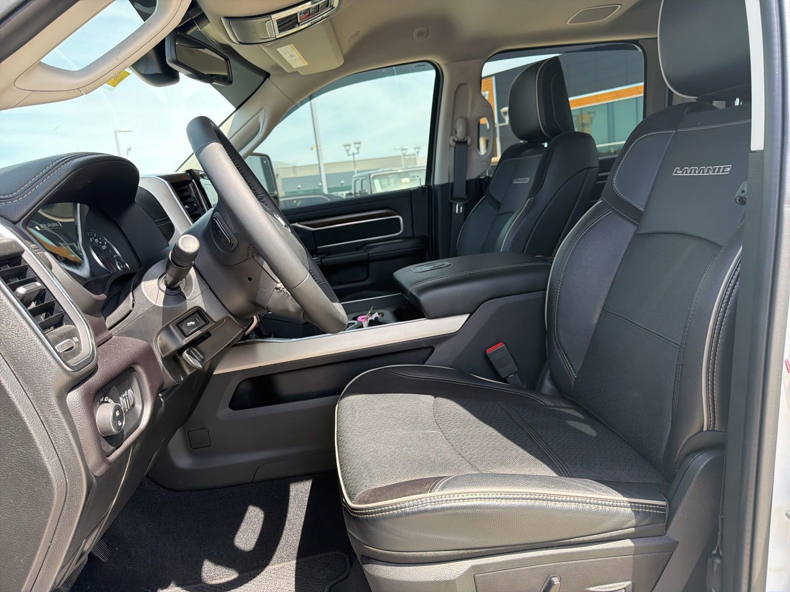 Used 2024 RAM 2500 Laramie AWD/4WD image 10