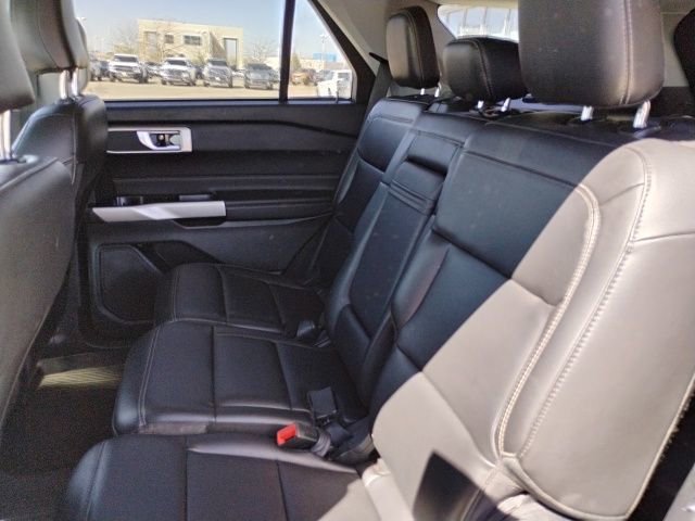 Used 2023 Ford Explorer XLT w/ Equipment Group 202A image 12