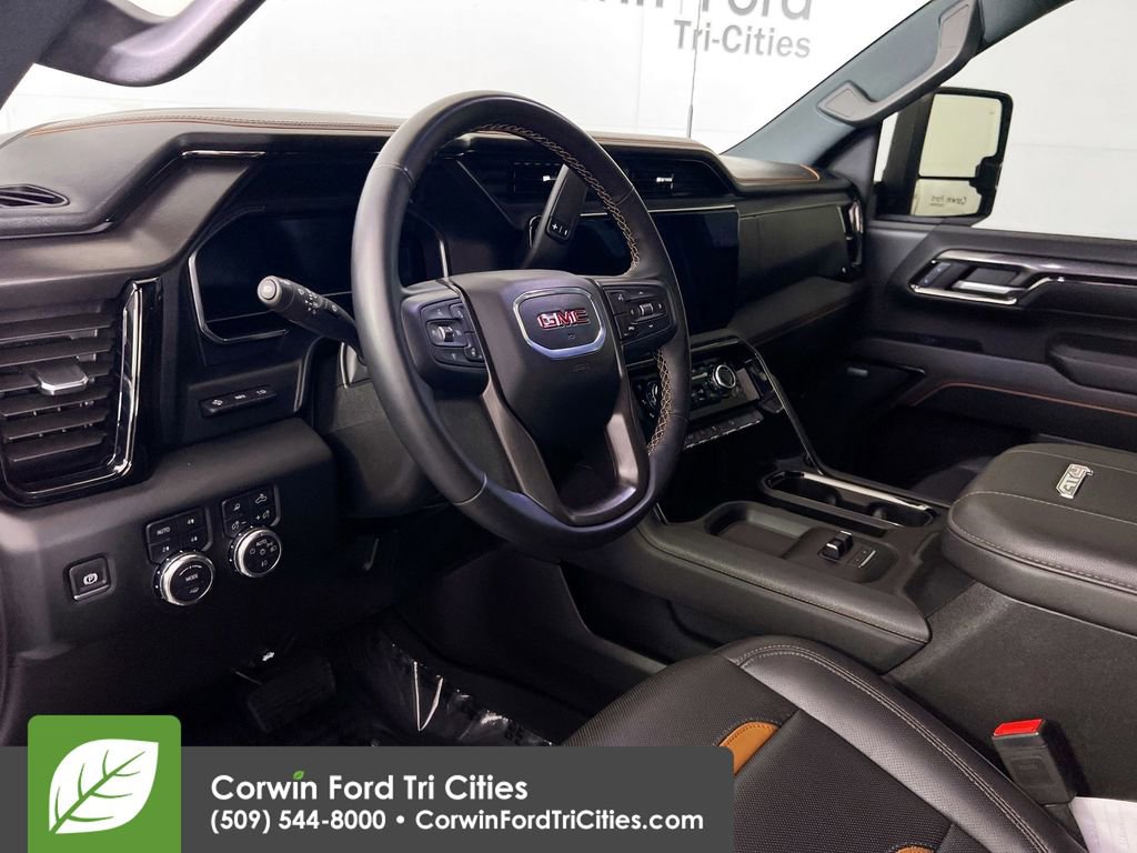 Used 2025 GMC Sierra 3500 AT4 w/ AT4 Premium Plus Package video 3