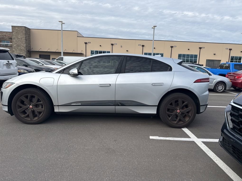 Used 2020 Jaguar I-PACE SE image 4