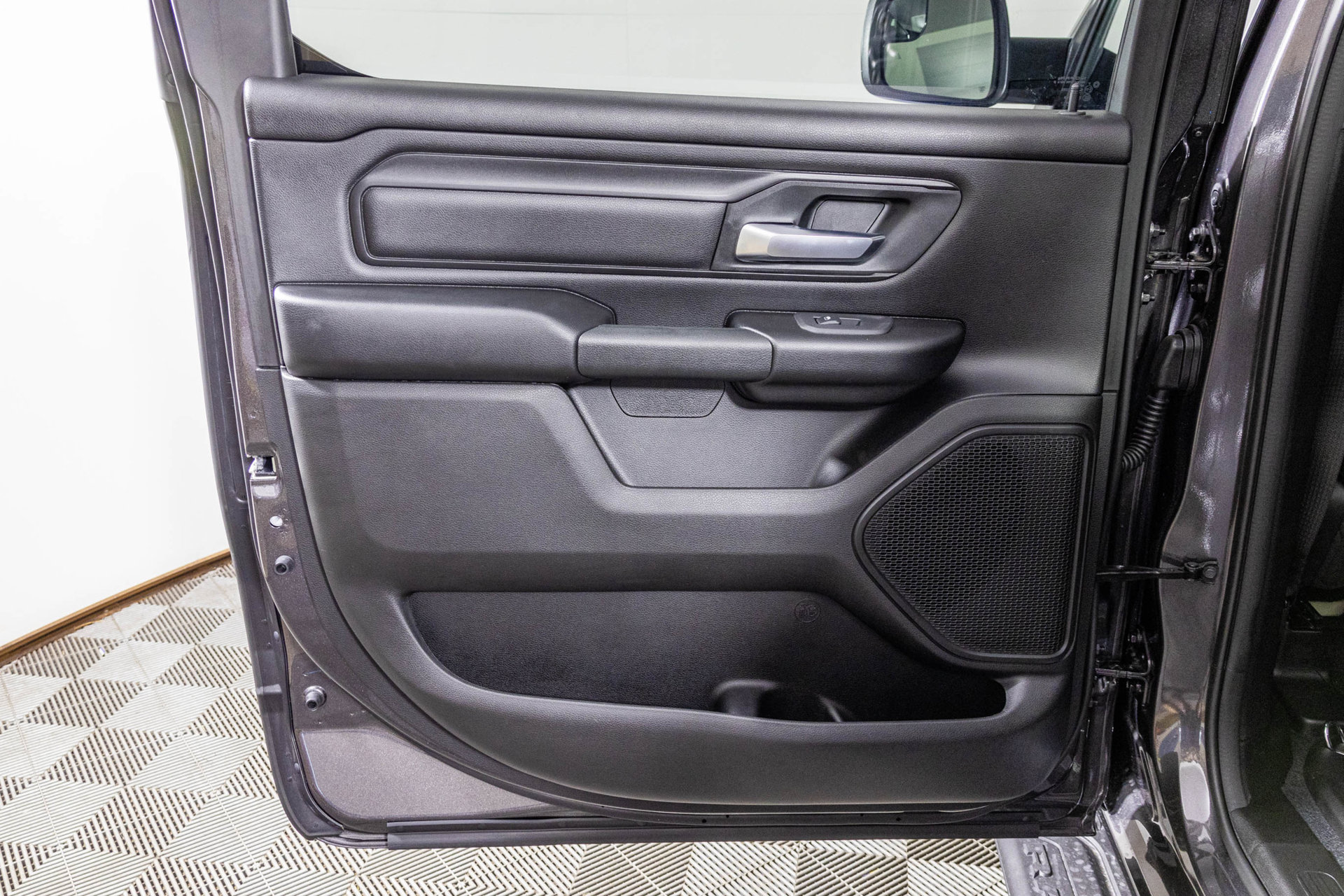 New 2026 RAM 1500 Express AWD/4WD image 34