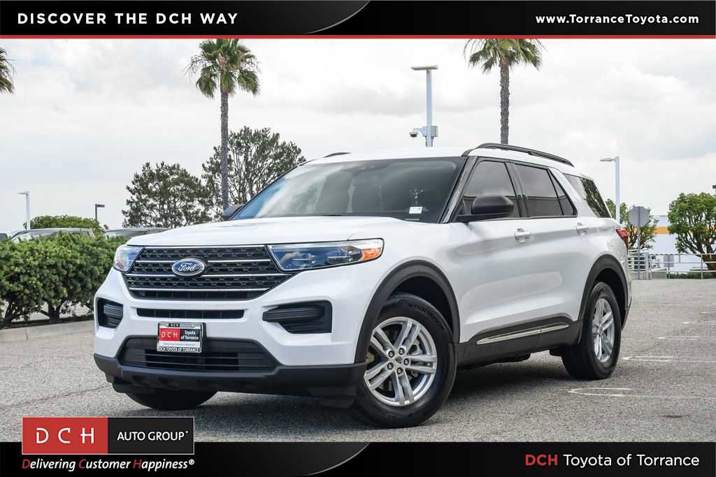 Used 2022 Ford Explorer XLT RWD image 1