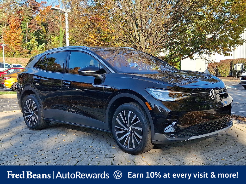 Certified 2023 Volkswagen ID.4 Pro S Plus AWD/4WD image 1