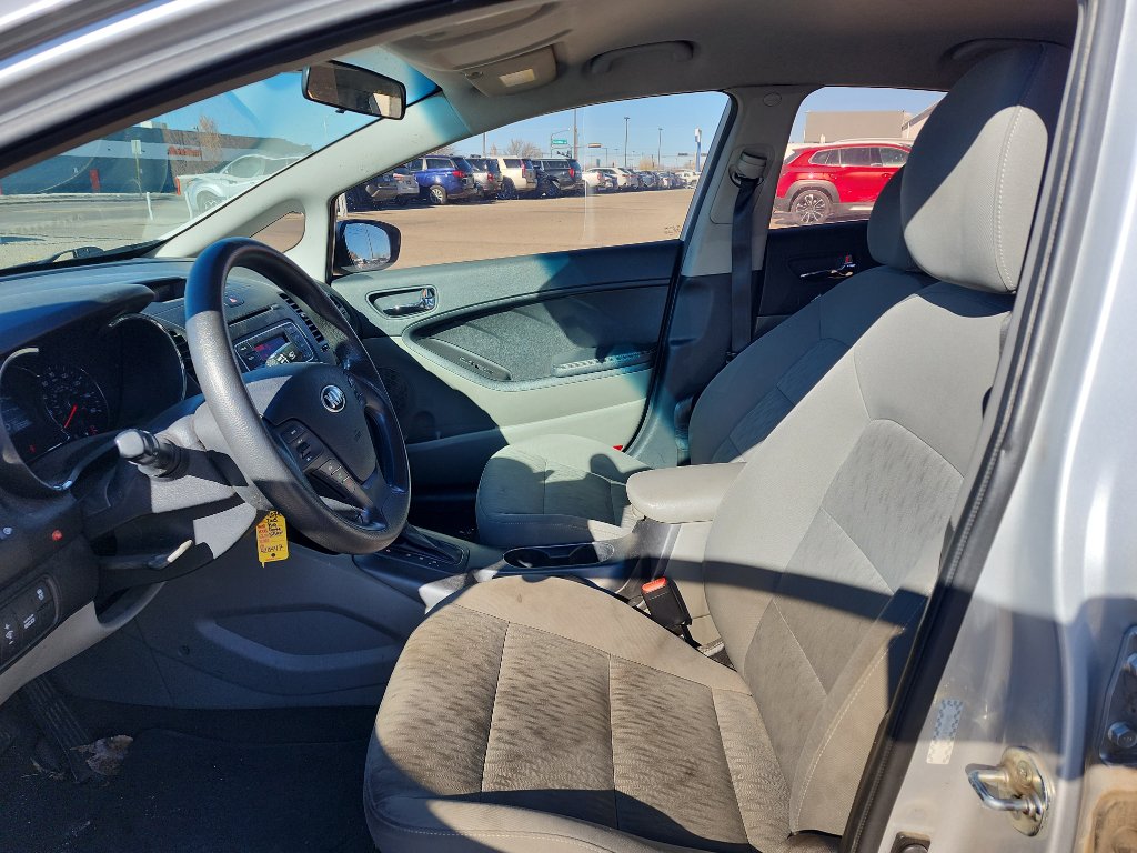 Used 2015 Kia Forte LX image 11