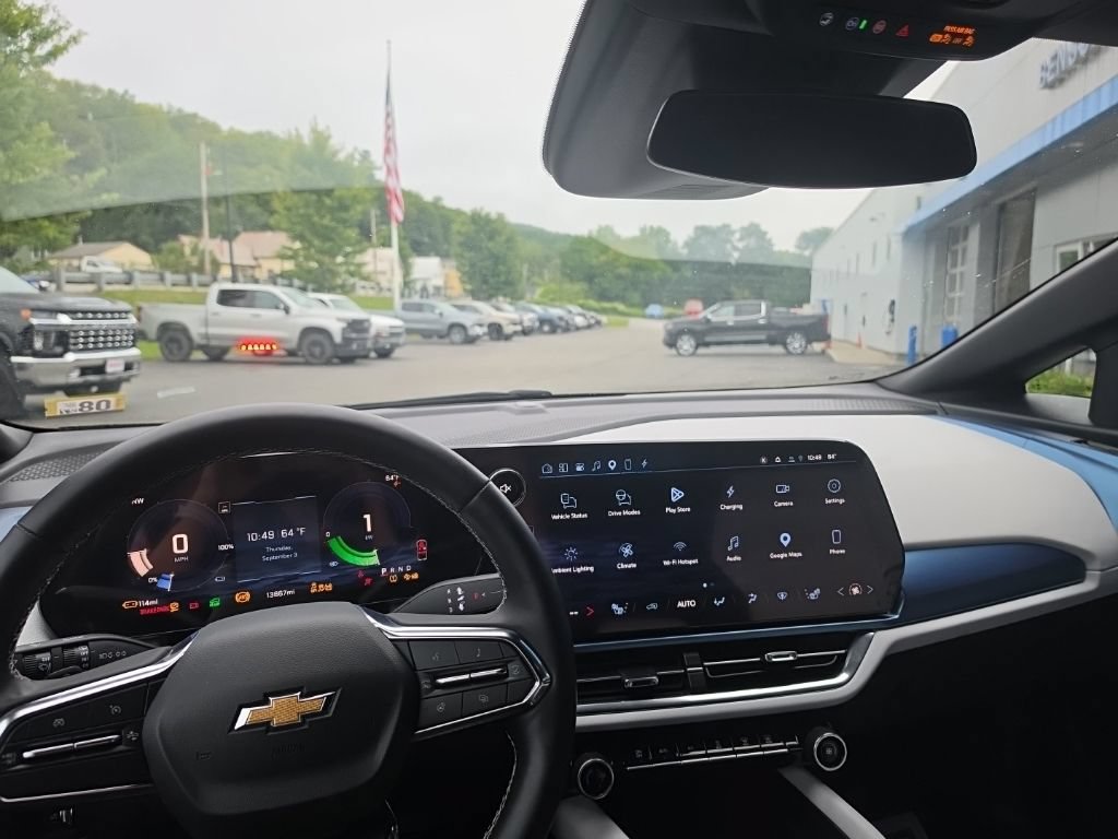 Certified 2025 Chevrolet Equinox EV LT AWD/4WD image 20