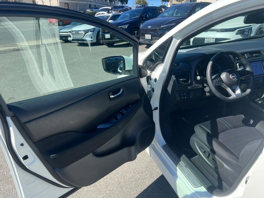 Used 2024 Nissan Leaf SV Plus image 9
