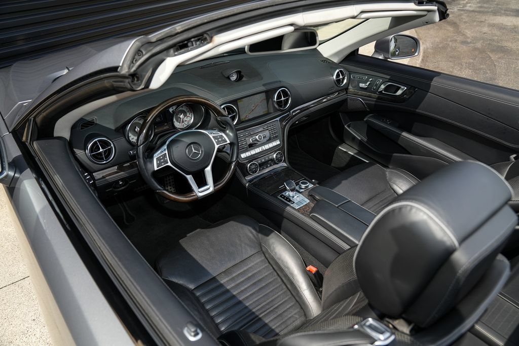 Used 2013 Mercedes-Benz SL 550 image 31