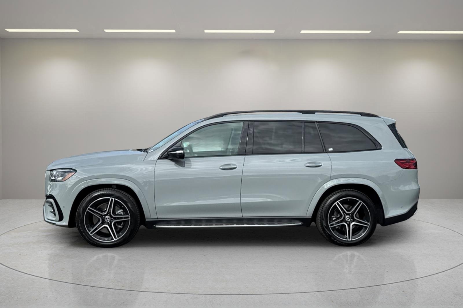 New 2026 Mercedes-Benz GLS 450 4MATIC image 7