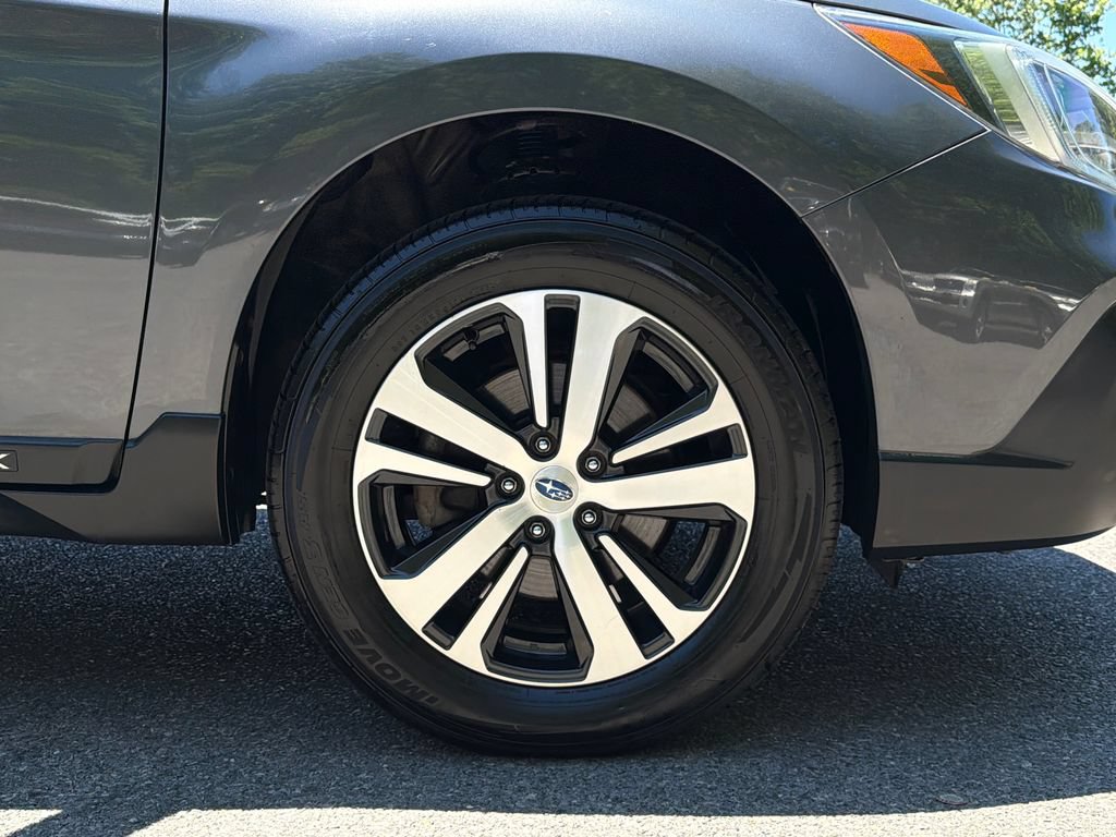 Used 2018 Subaru Outback 2.5i Limited AWD/4WD image 6