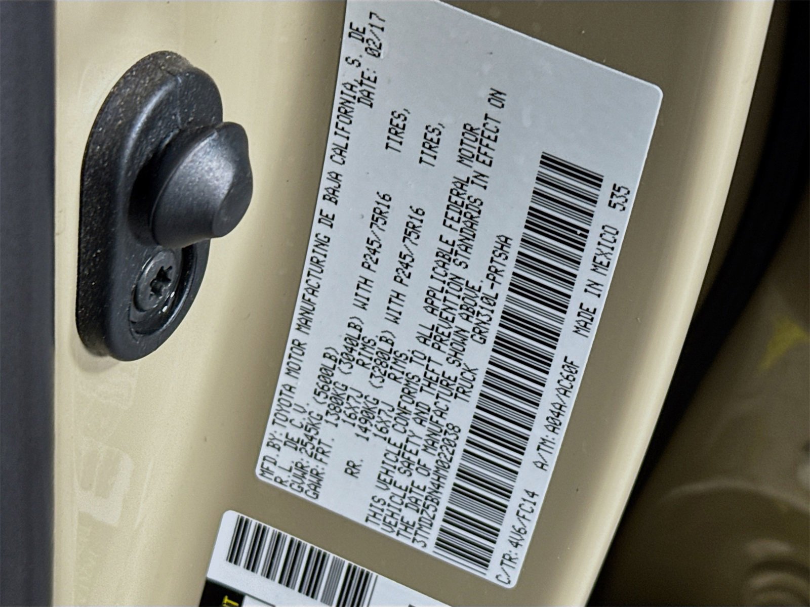 Used 2017 Toyota Tacoma SR5 w/ Tow Package image 22