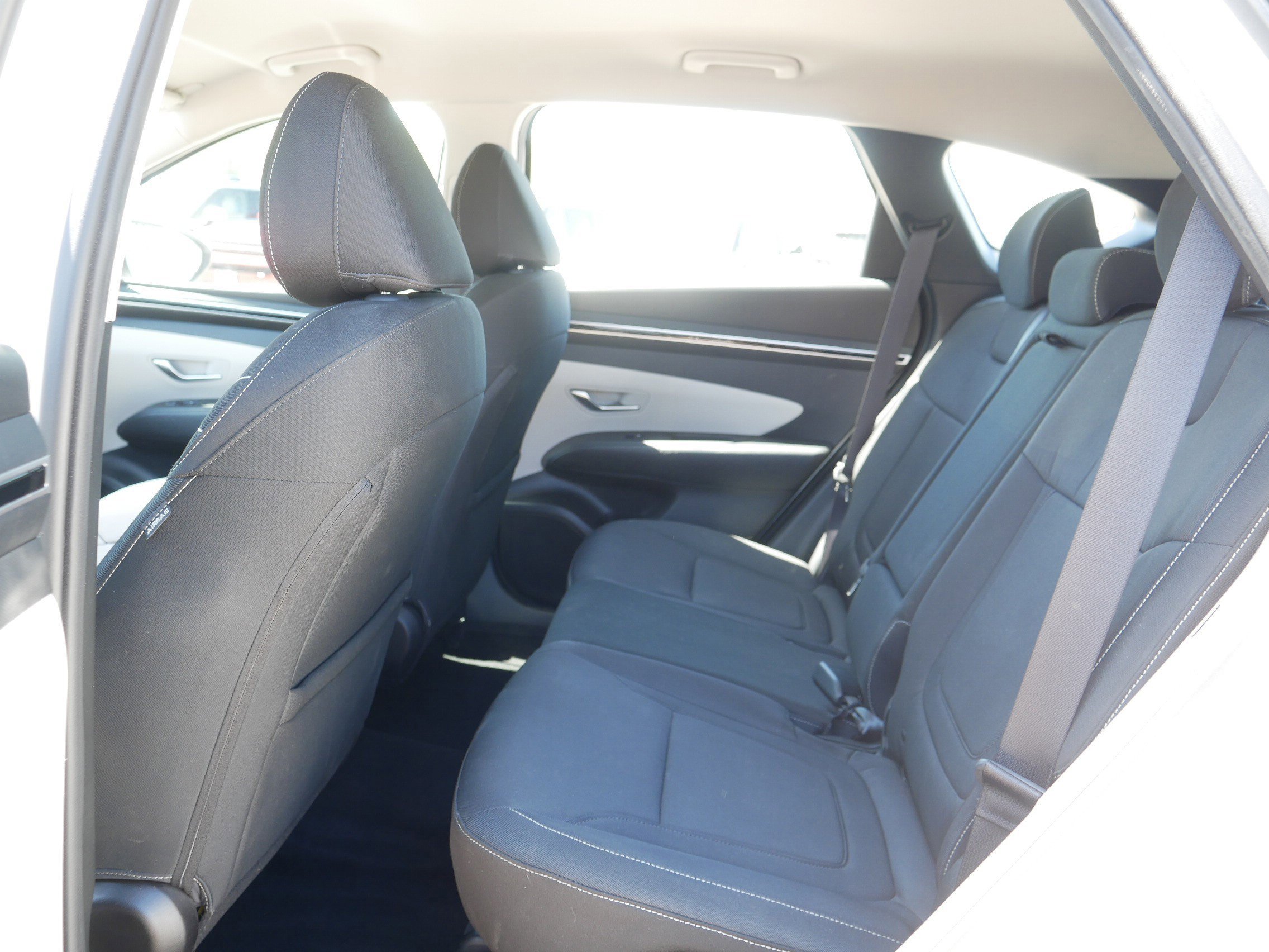 Used 2022 Hyundai Tucson SE AWD/4WD image 16