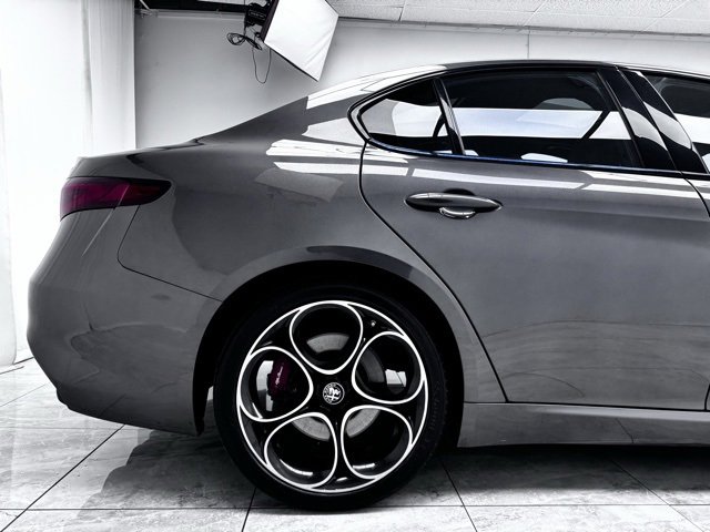 Used 2023 Alfa Romeo Giulia Veloce image 12