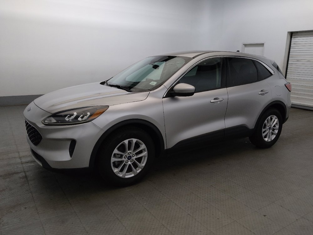 Used 2020 Ford Escape SE FWD image 2