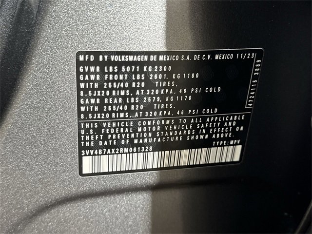 Used 2024 Volkswagen Tiguan SEL R-Line image 30