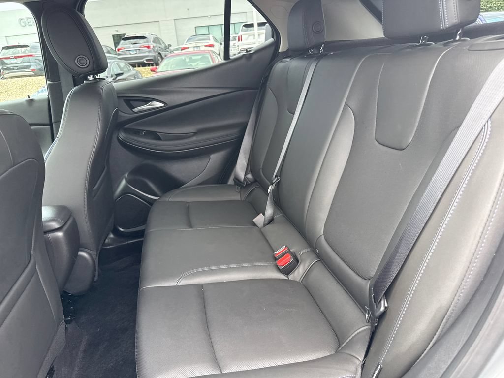 Certified 2025 Buick Encore GX Sport Touring FWD image 30
