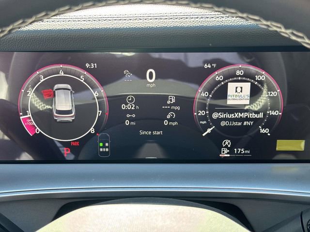 New 2026 Volkswagen Tiguan SE FWD image 19