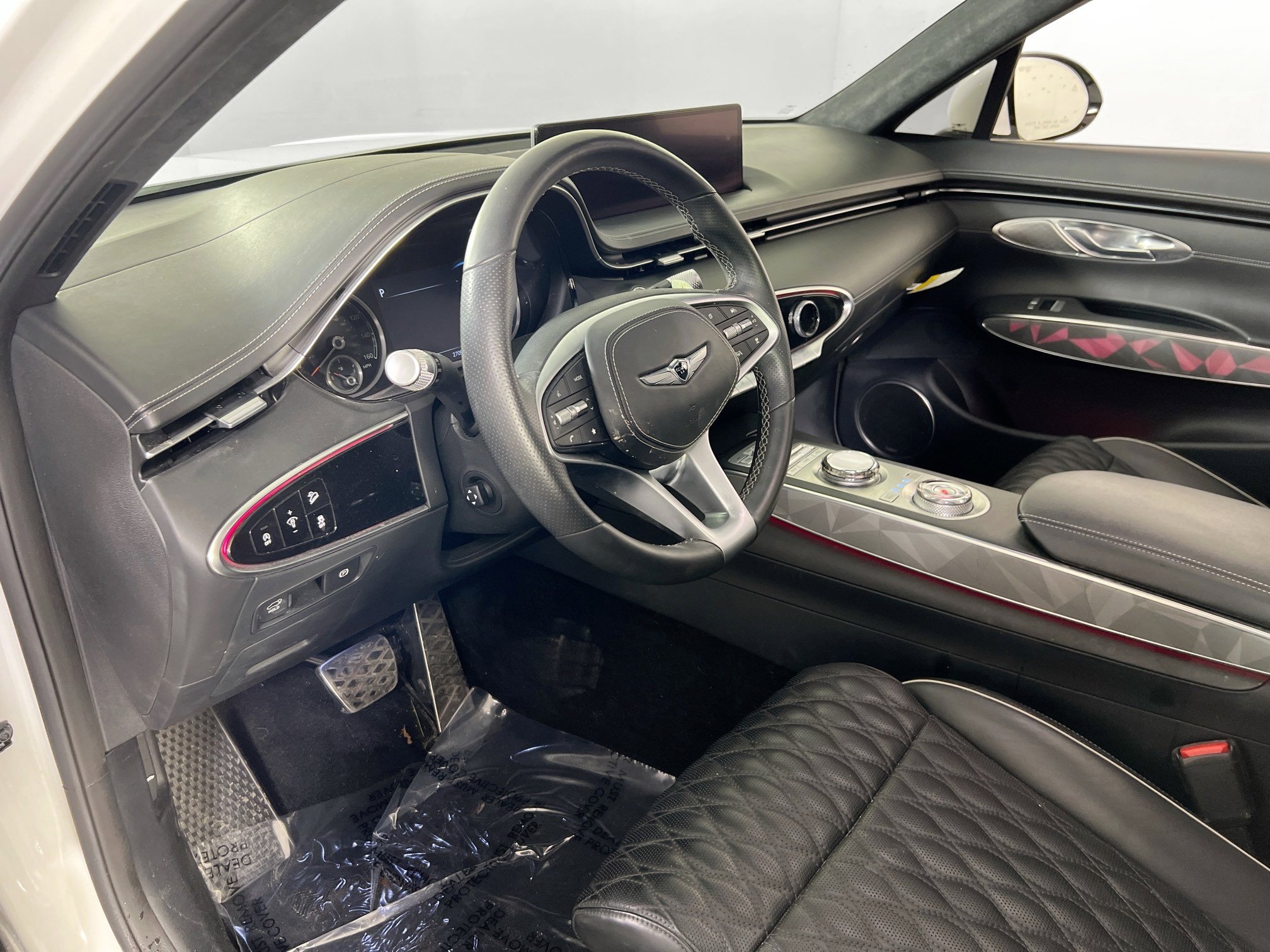 Used 2023 Genesis GV70 3.5T Sport w/ Sport Advanced Package image 9