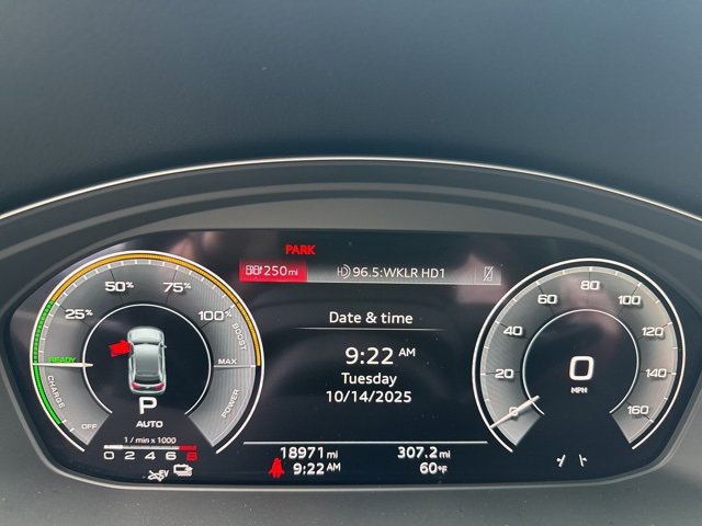 Used 2024 Audi Q5 e Premium Plus w/ Premium Plus Package image 14