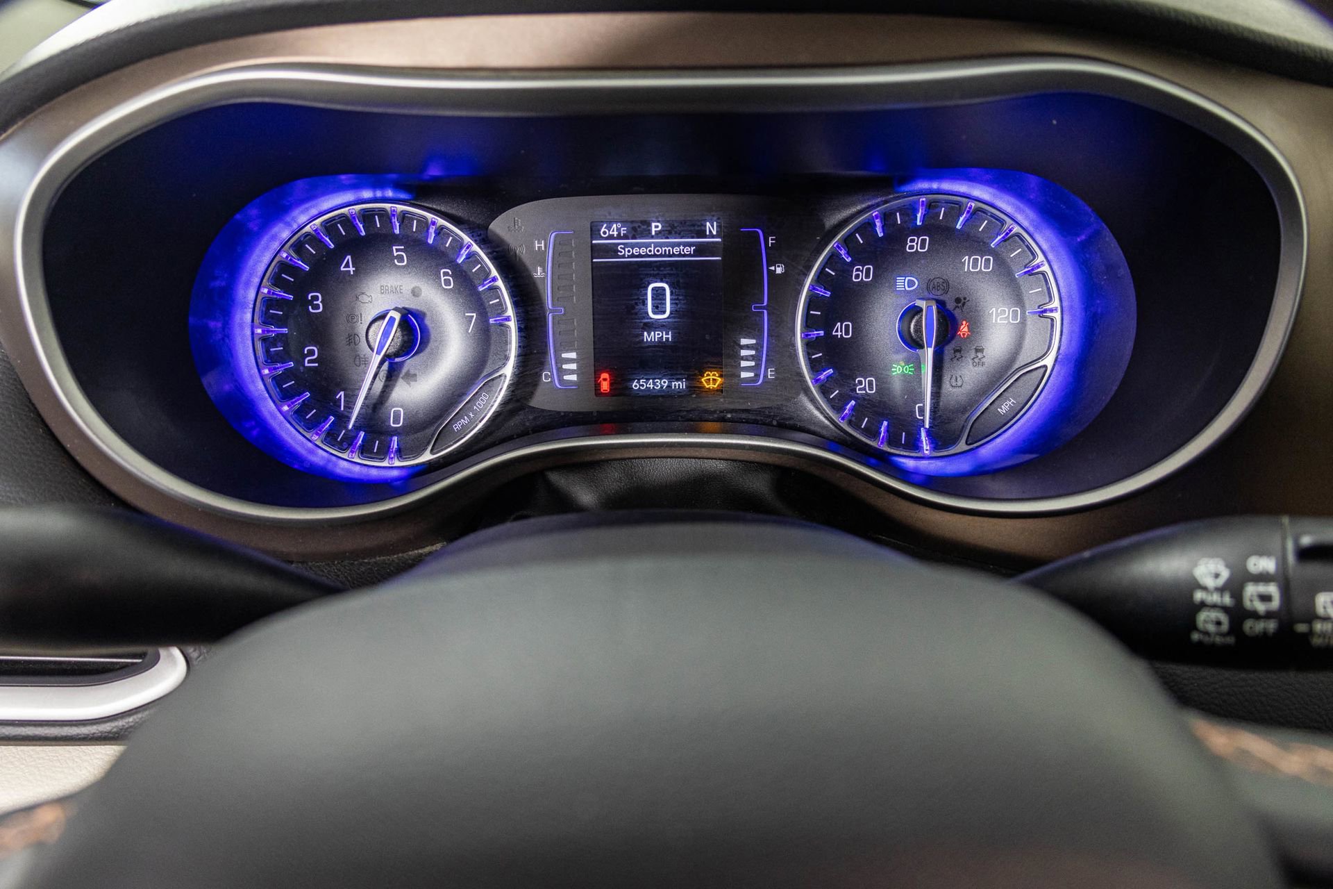 Used 2018 Chrysler Pacifica Touring-L image 34