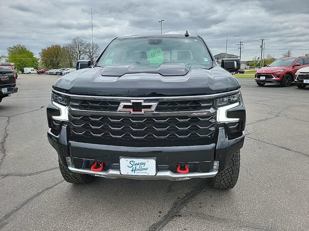 Used 2026 Chevrolet Silverado 1500 ZR2 AWD/4WD image 2
