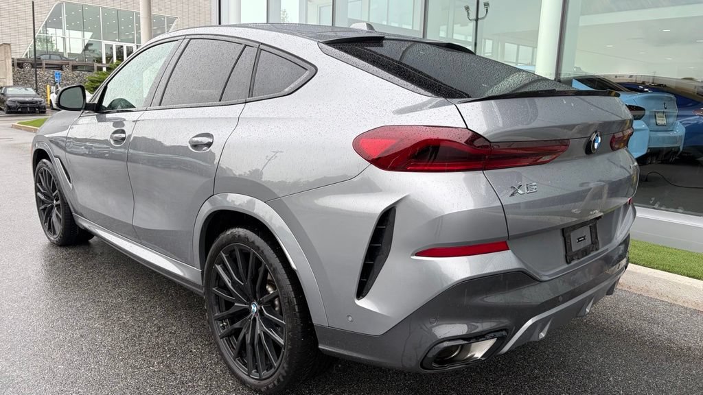 Certified 2024 BMW X6 xDrive40i w/ Premium Package AWD/4WD image 2