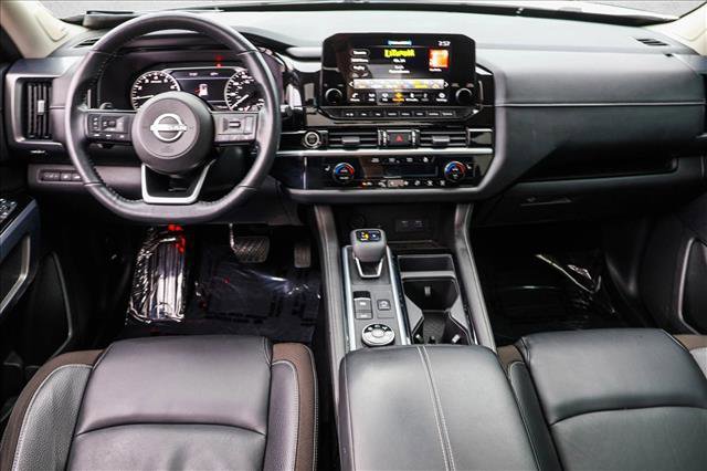 Used 2022 Nissan Pathfinder SL w/ SL Premium Package image 24