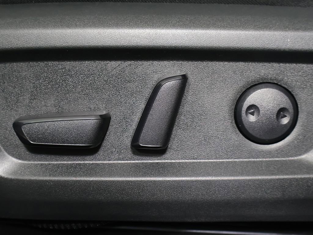 Used 2022 Nissan Rogue SV image 26