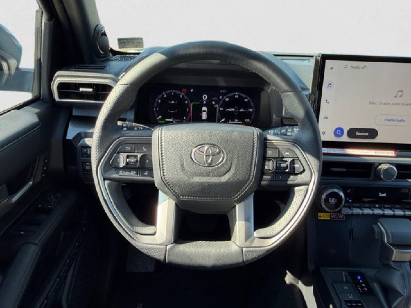 Used 2025 Toyota 4Runner Limited image 15