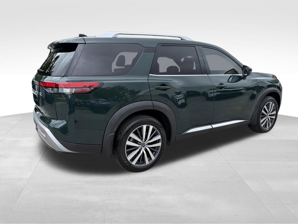 Certified 2022 Nissan Pathfinder Platinum w/ Cargo Package image 8