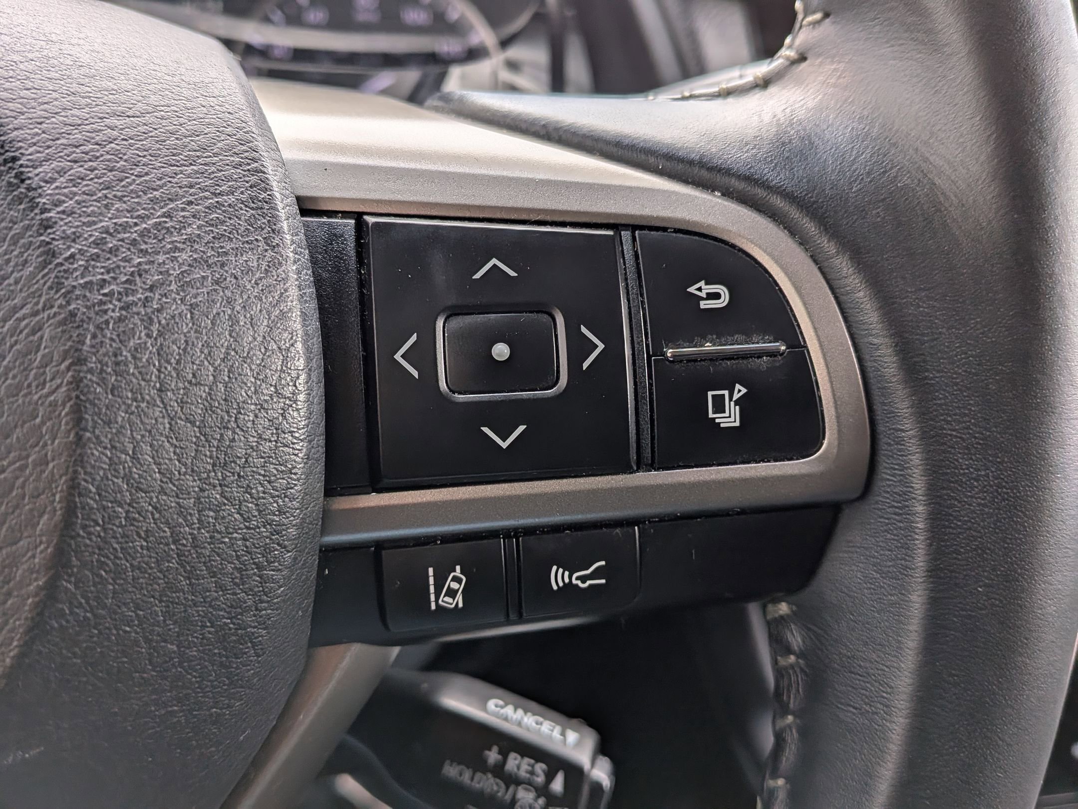 Used 2018 Lexus RX 350 FWD w/ Accessory Package image 15