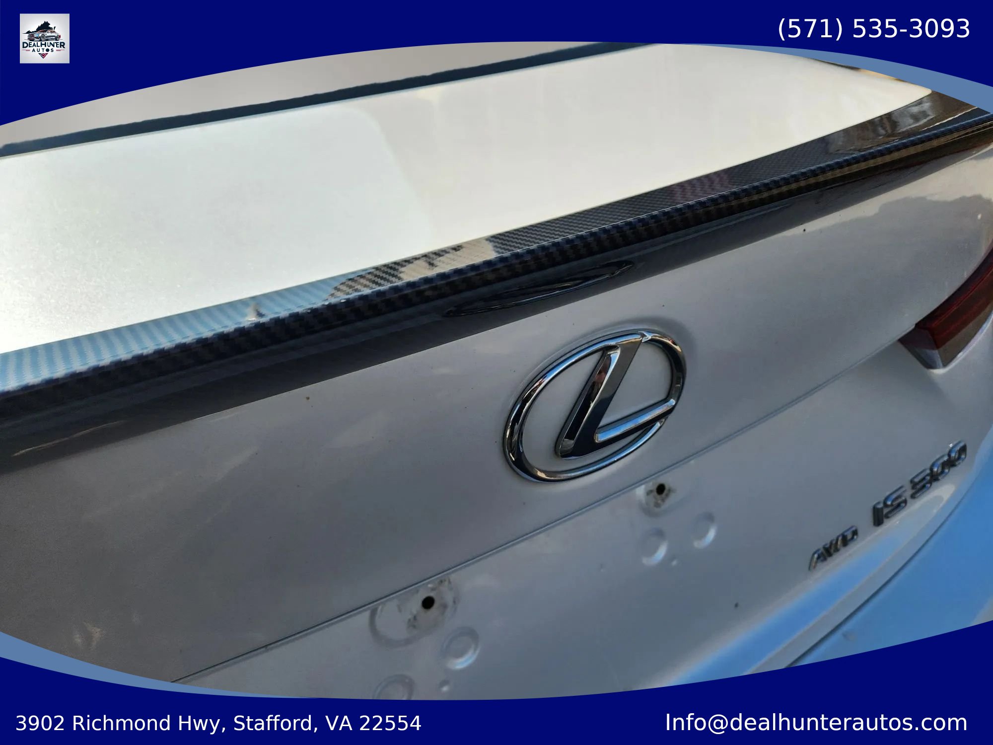 Used 2018 Lexus IS 300 AWD w/ Comfort Package image 10