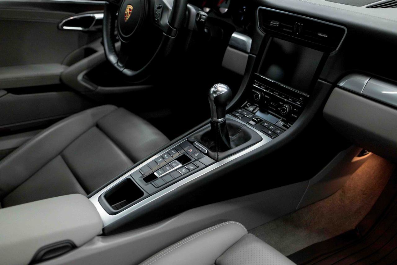 Used 2014 Porsche 911 Carrera S RWD image 46