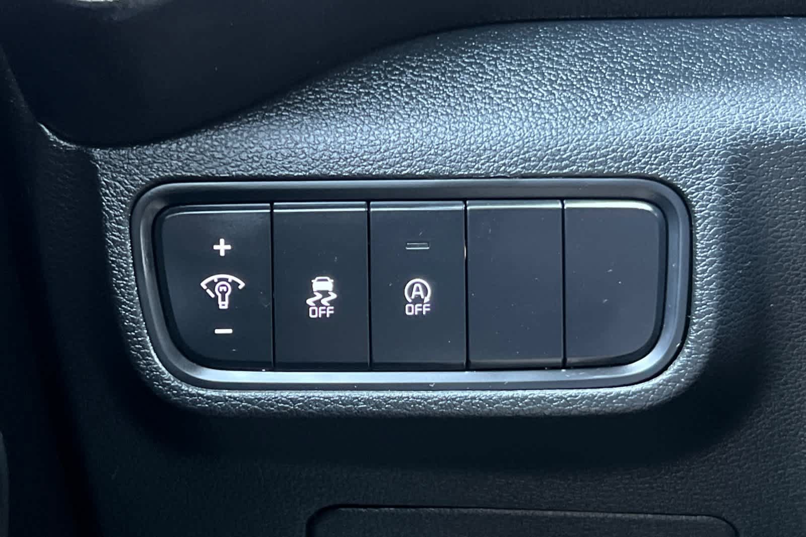 Used 2024 Kia Soul LX w/ Option Group 015 FWD image 27