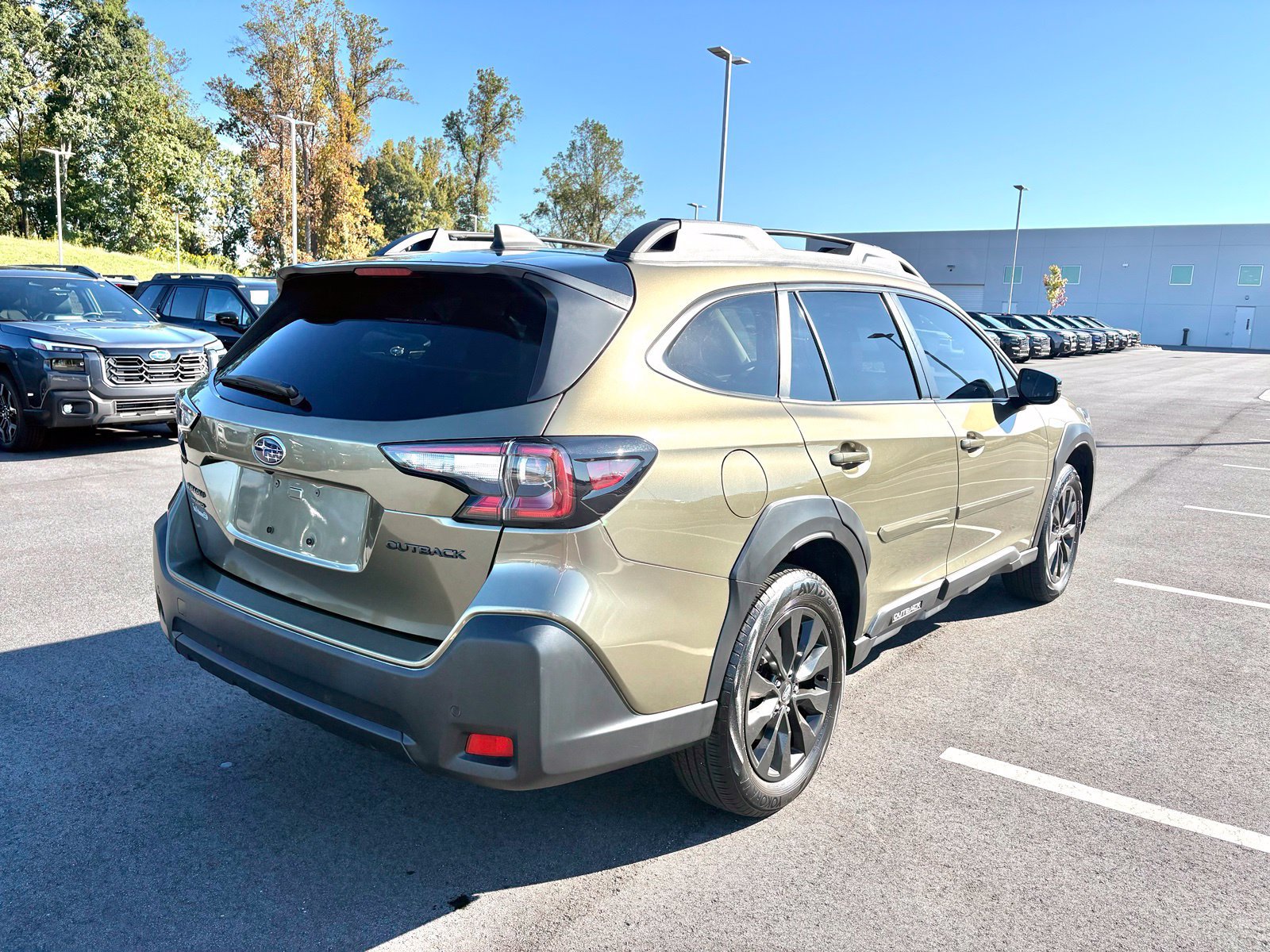 Certified 2023 Subaru Outback Onyx Edition XT AWD/4WD image 7