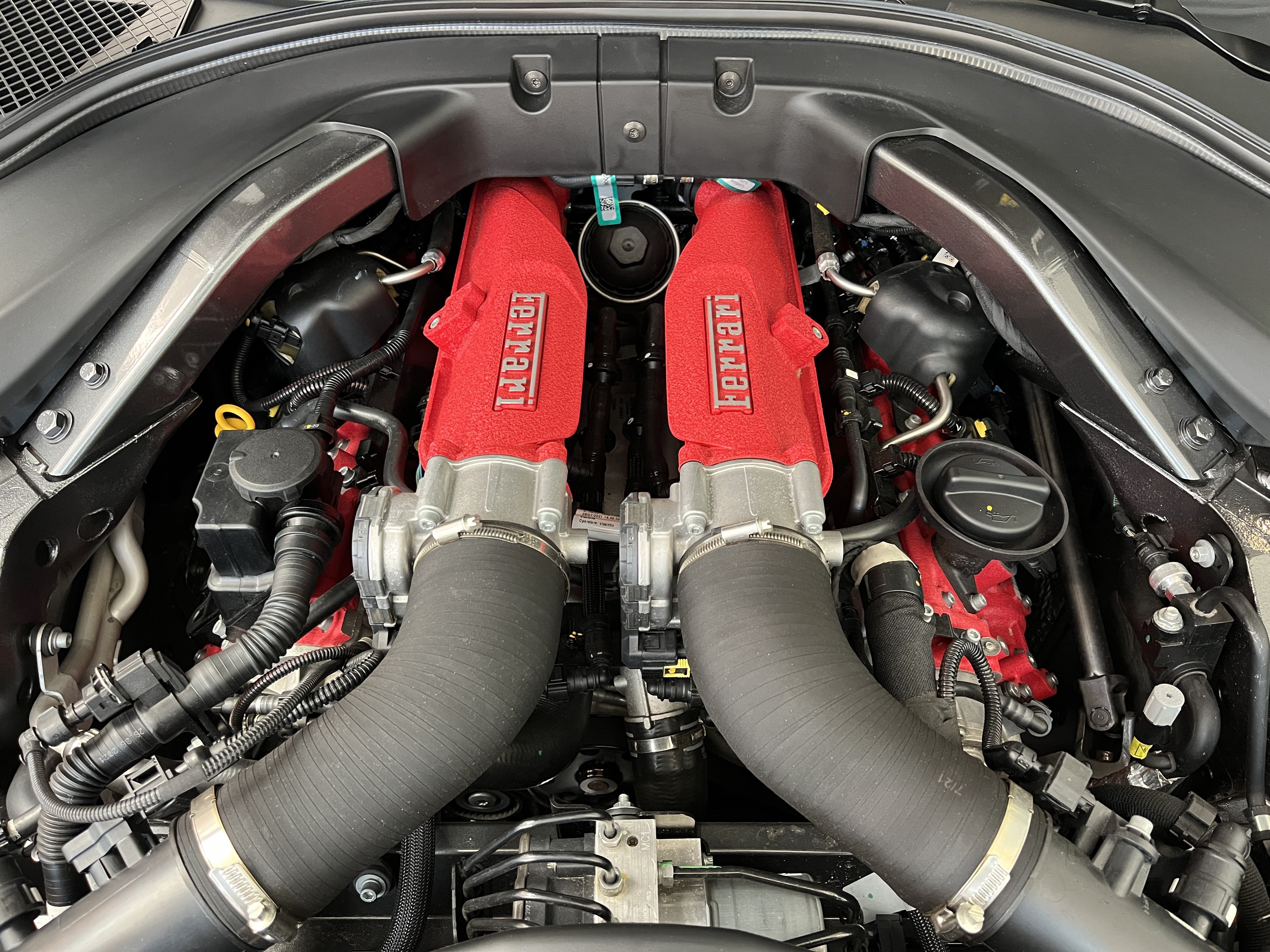 Used 2022 Ferrari Roma RWD image 47