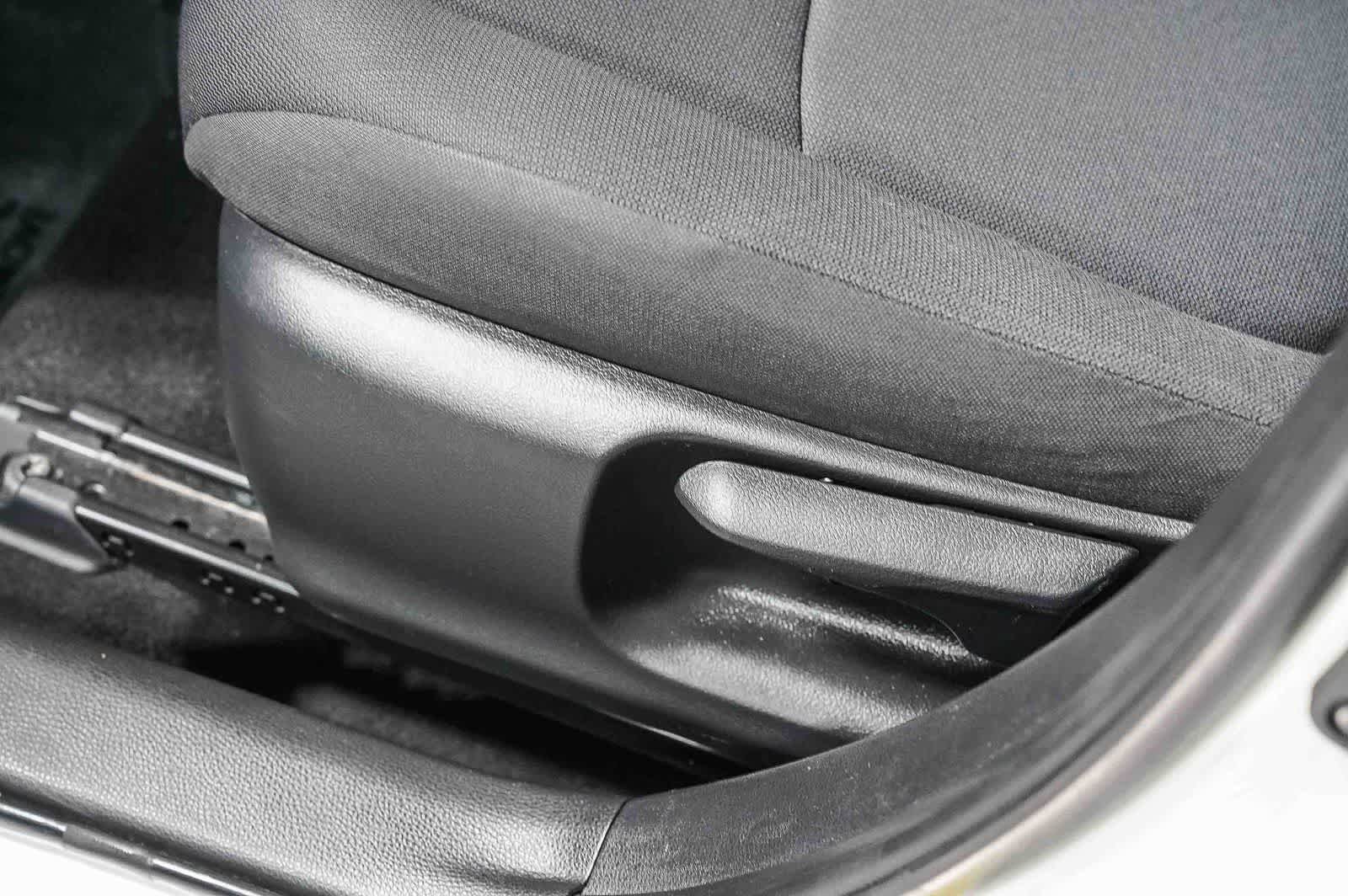 Certified 2022 Toyota Corolla LE FWD image 22