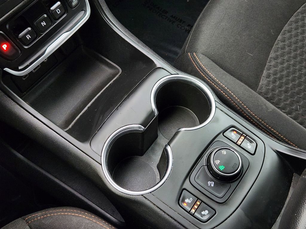 Used 2019 GMC Terrain SLE w/ Driver Convenience Package AWD/4WD image 11
