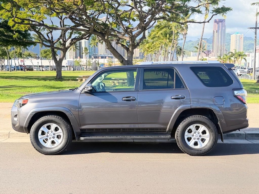 Used 2014 Toyota 4Runner SR5 RWD image 2