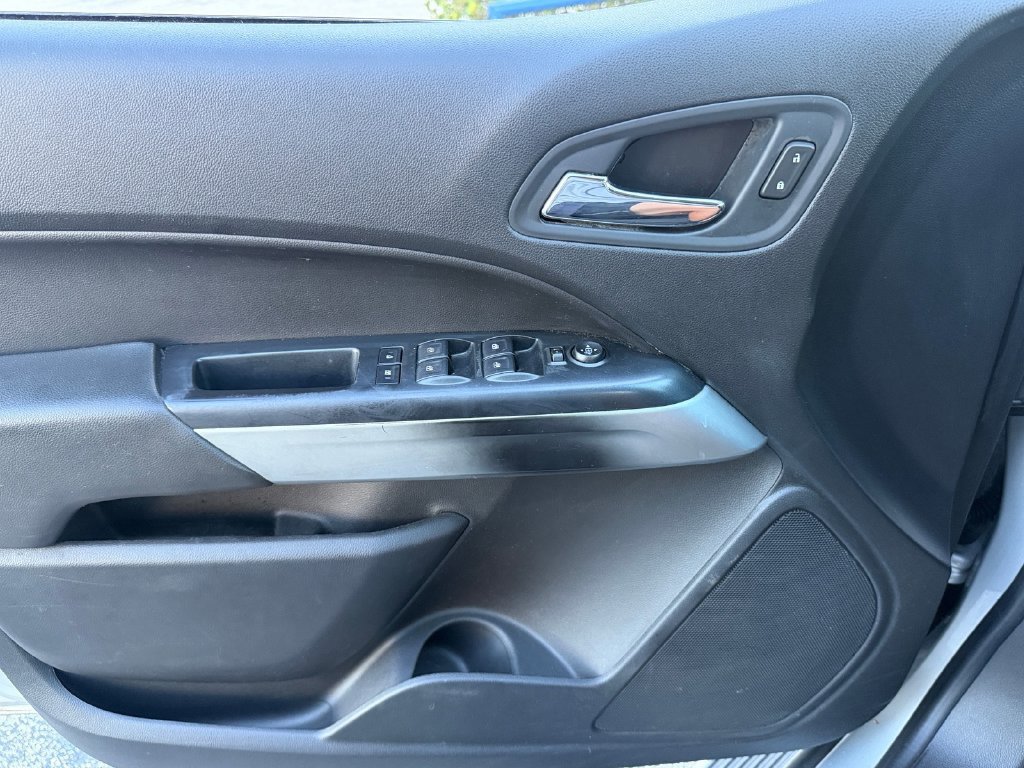 Used 2018 Chevrolet Colorado LT w/ LT Convenience Package RWD image 32