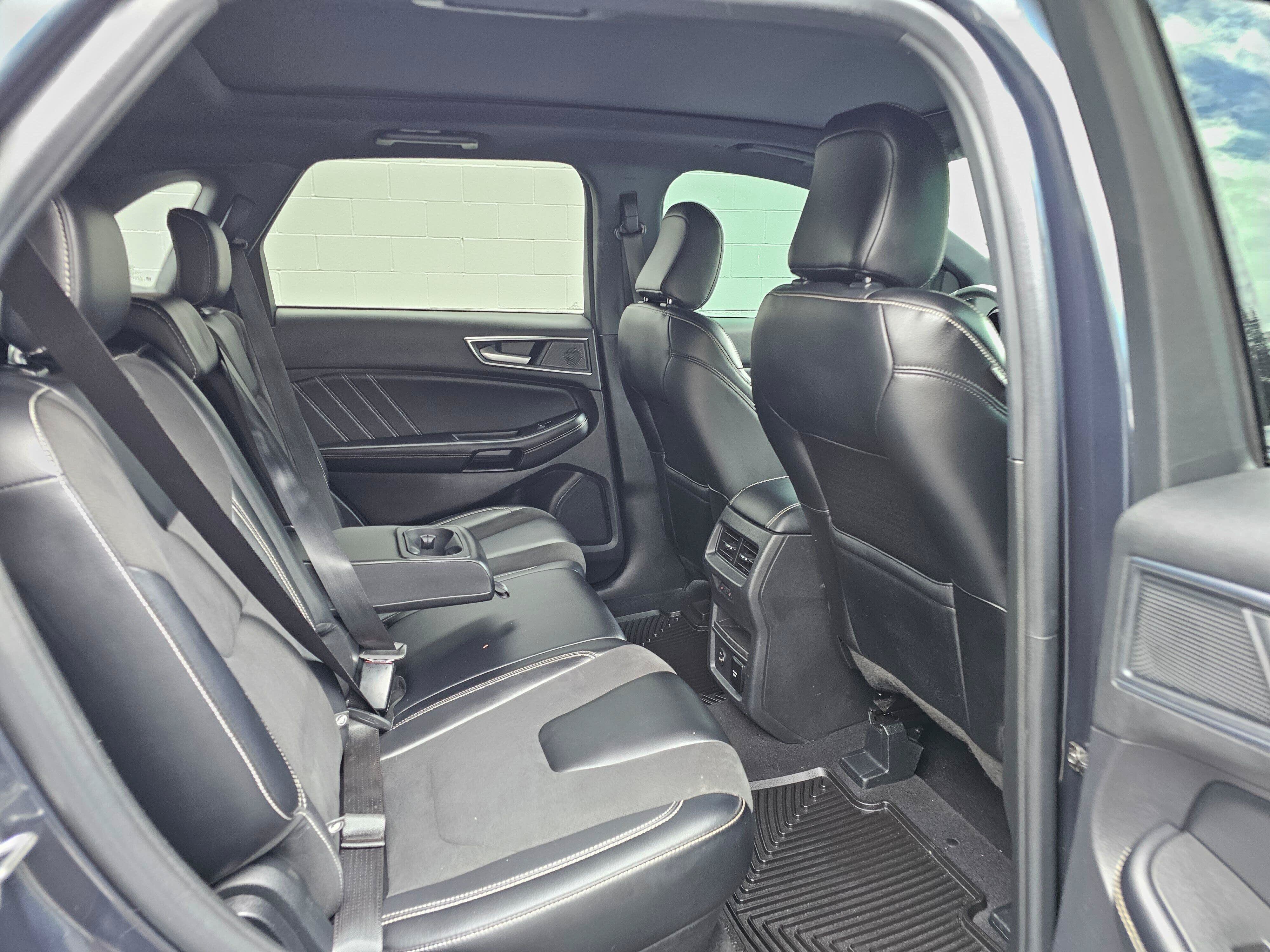 Used 2022 Ford Edge ST w/ Equipment Group 401A AWD/4WD image 13