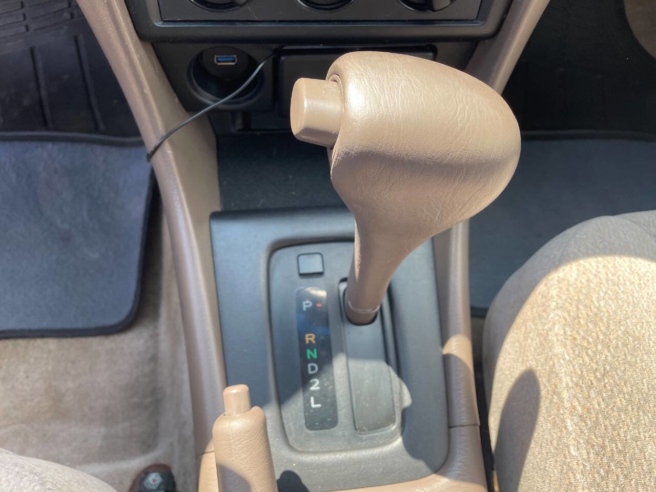 Used 2001 Toyota Camry LE image 13