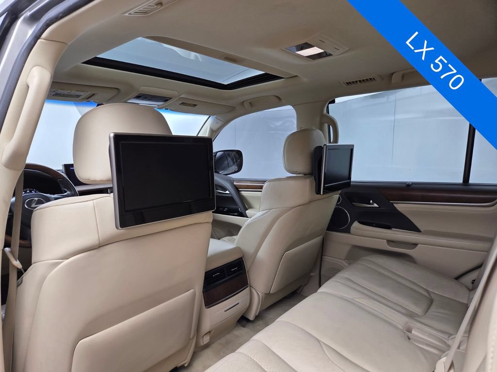 Used 2017 Lexus LX 570 4WD w/ Luxury Package image 22