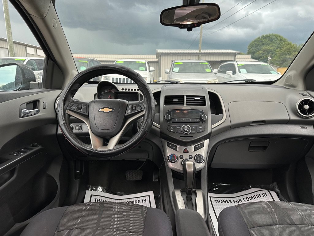 Used 2014 Chevrolet Sonic LT FWD image 9