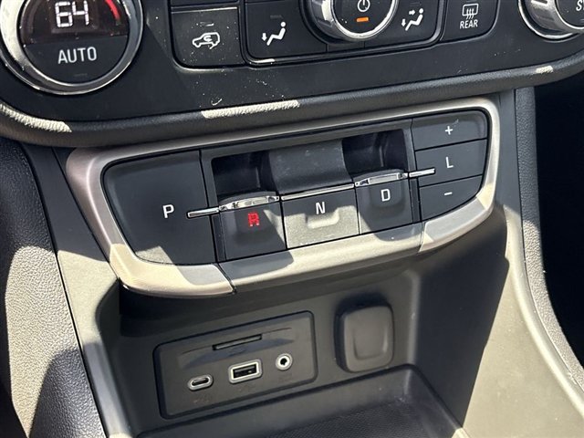 Used 2022 GMC Terrain Denali AWD/4WD image 16