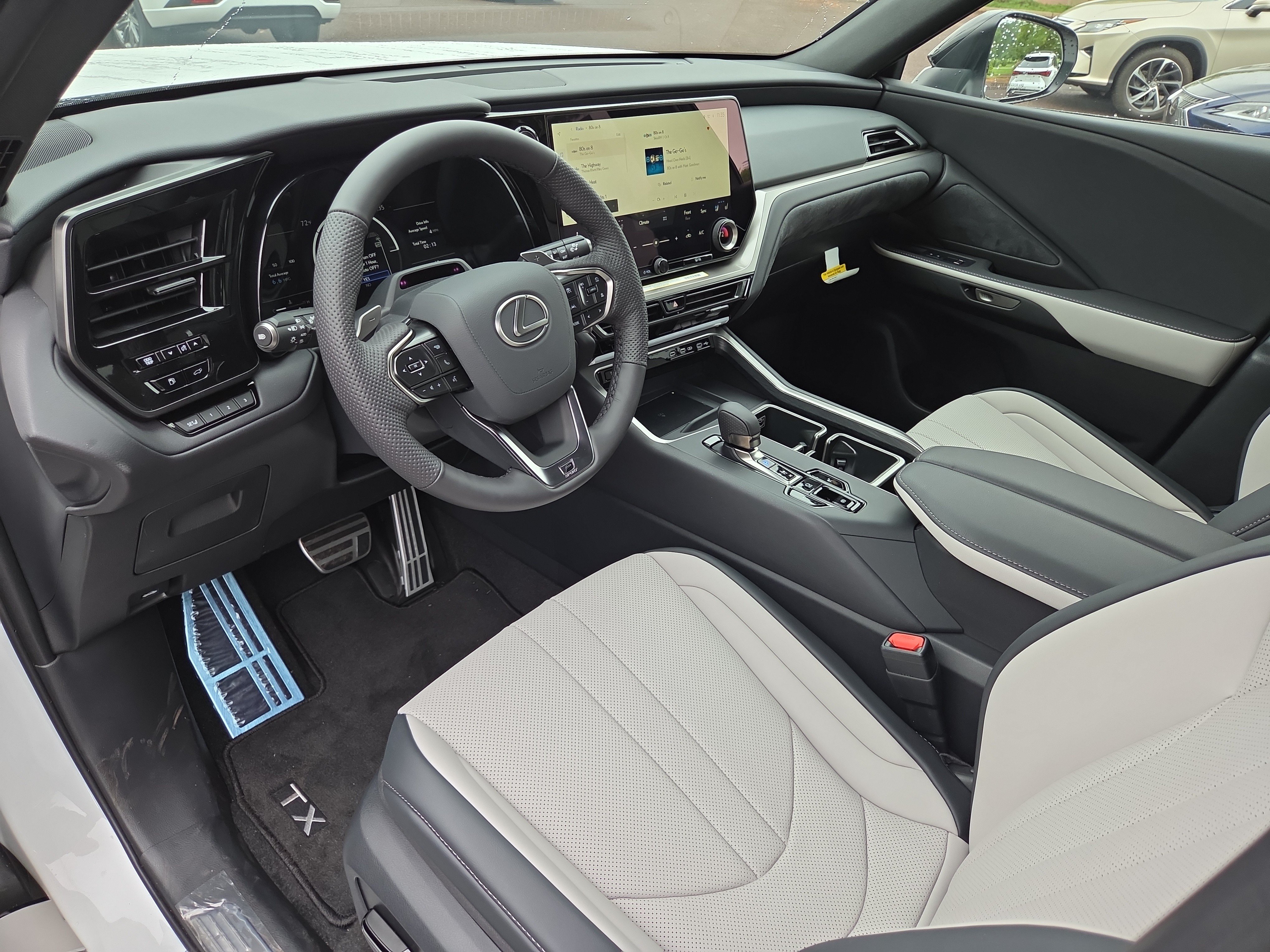 New 2026 Lexus TX 500h AWD w/ Technology Package image 9