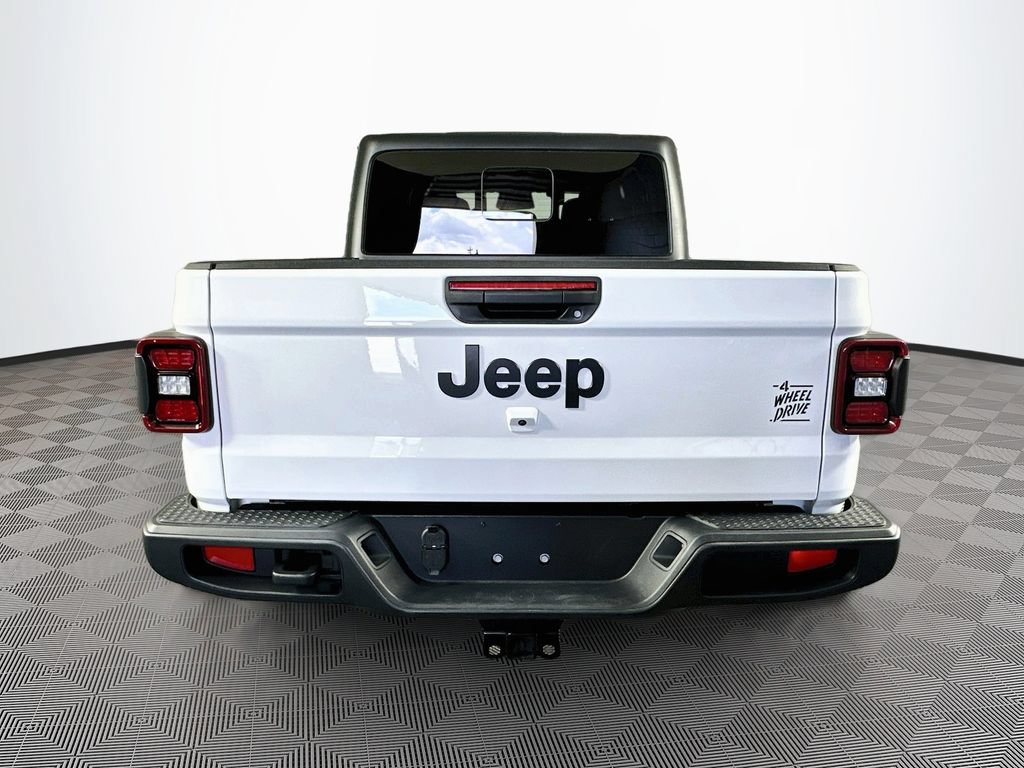 Certified 2026 Jeep Gladiator Sport AWD/4WD image 10