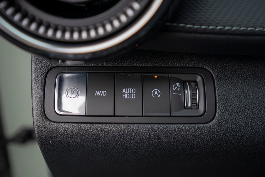 Certified 2026 Chevrolet Equinox LT image 24