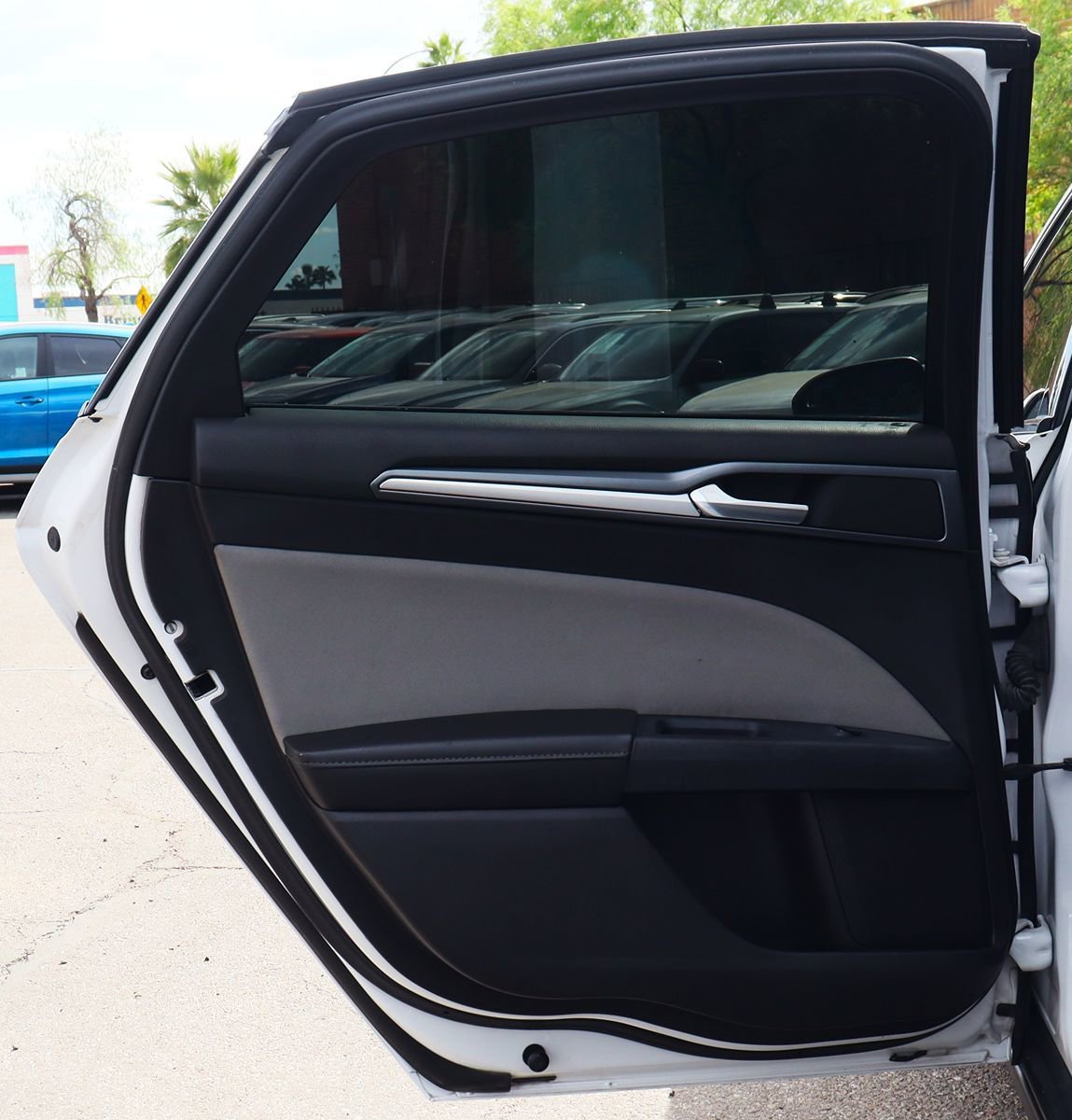 Used 2014 Ford Fusion S image 32