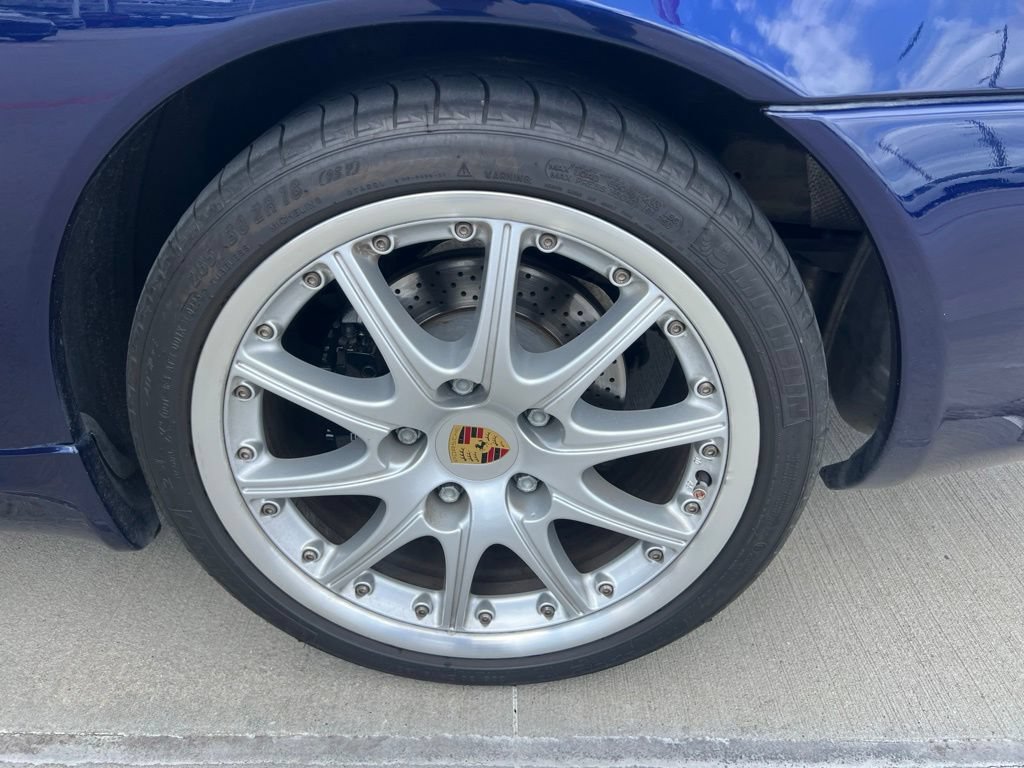 Used 2004 Porsche 911 Carrera RWD image 22