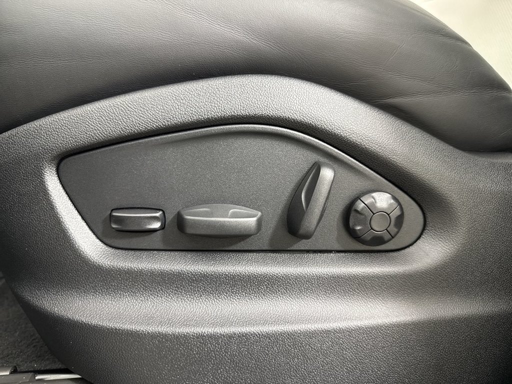 New 2026 Porsche Cayenne E-Hybrid AWD/4WD image 40